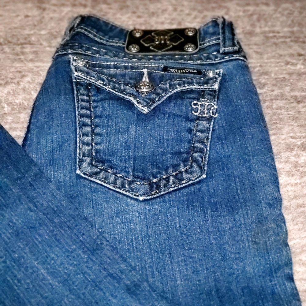 BUCKLE Miss Me Skinny 30"👖